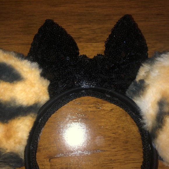 Pooh Exotic Disney Shirt & Tiger Print Ears -4x - Picture 2 of 7